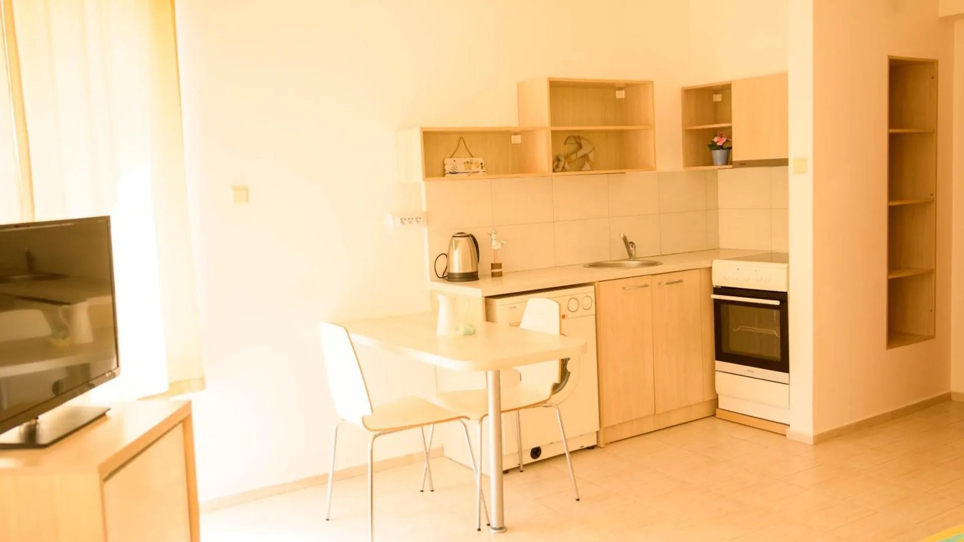 Family Hotel Perla Golden Sands Aparthotel