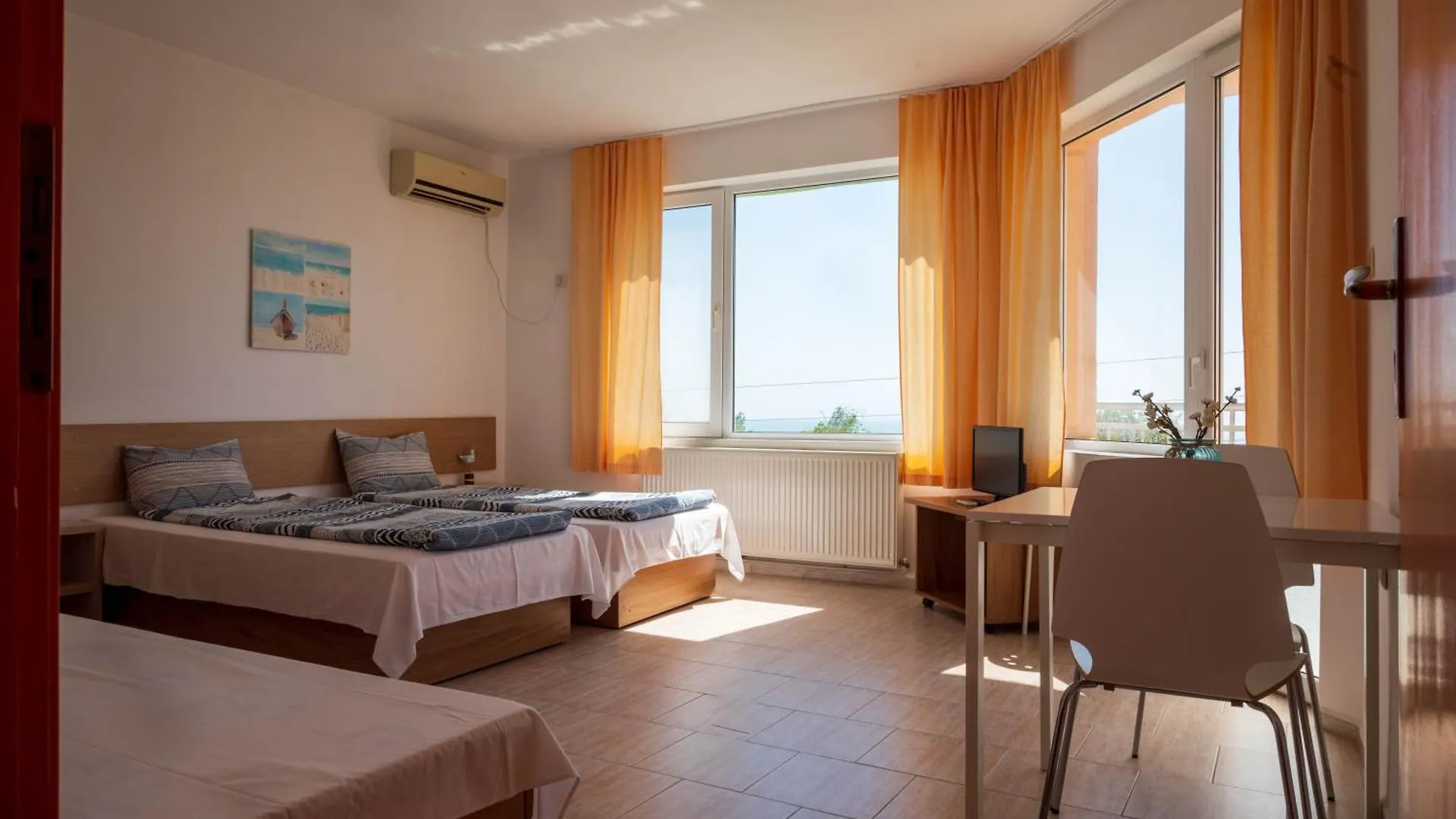 Aparthotel Family Hotel Perla Goldstrand